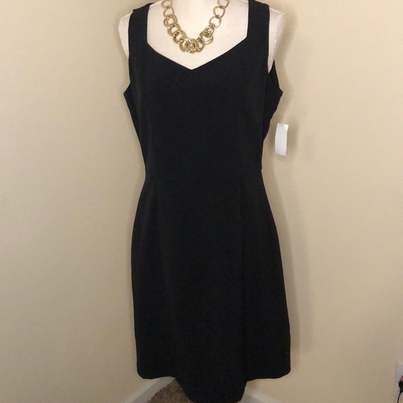 Covington Dresses & Skirts - 🌺 NWT Women’s Covington Black Dress